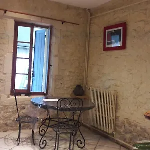 Joli Maison En Pierre Hébergement de vacances Arles